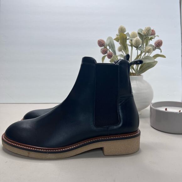 Everlane The Chelsea Boot Leather Black Women 10 NWOB Cushion Insole - Picture 1 of 10